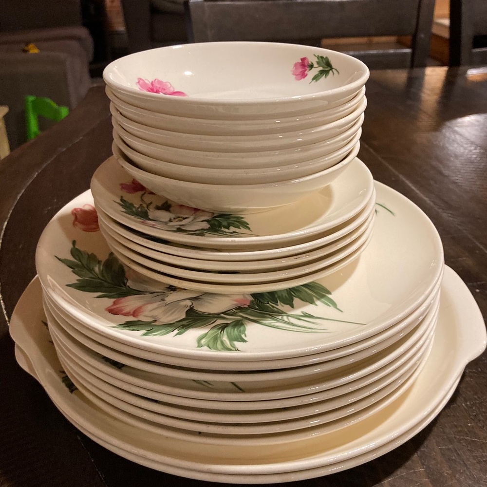 Vintage Plate Set